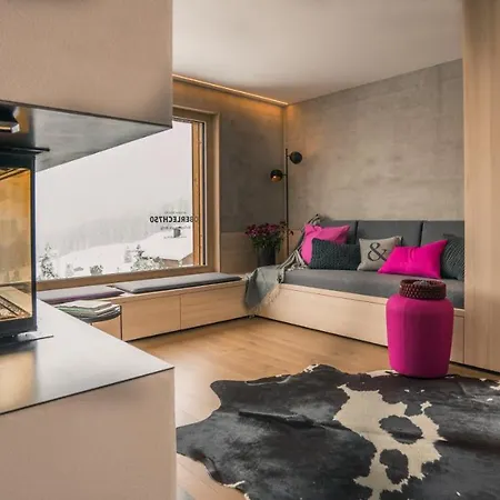 Oberlech750. Refugium Am Berg. 아파트 오베를레히