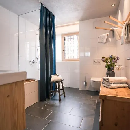 Oberlech750. Refugium Am Berg. 아파트